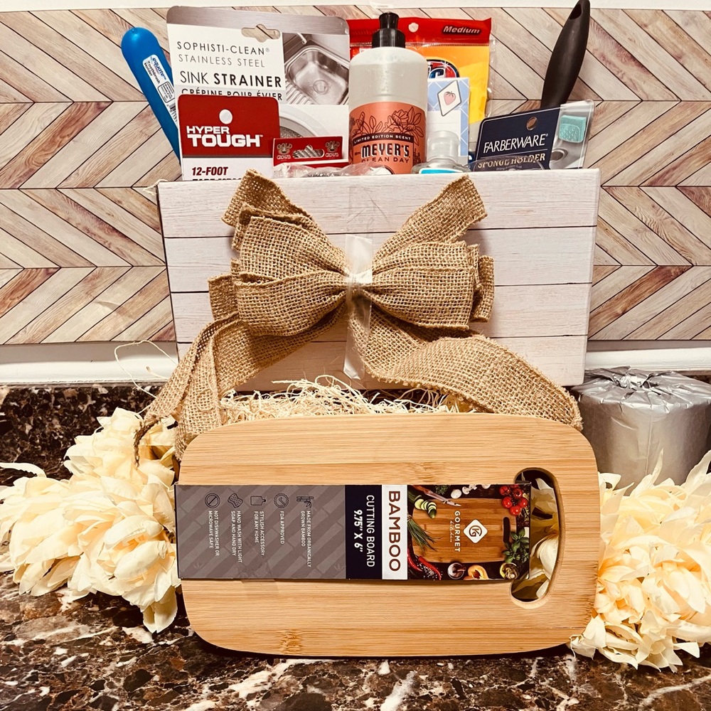 13-Piece Housewarming Gift Box | Apartment & Realtor Closing Gift”